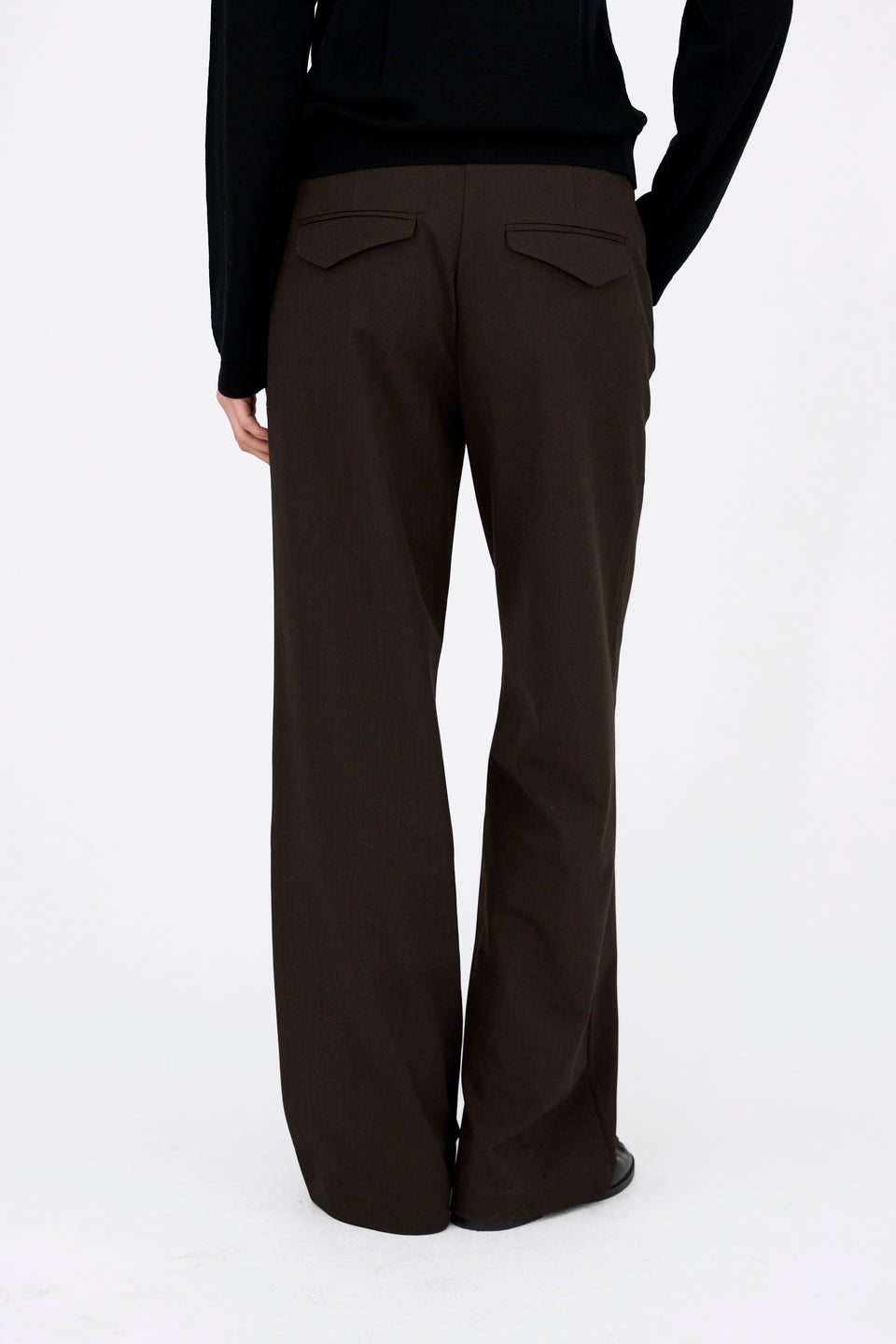 IVY Copenhagen Andrea Wide Pant i espresso brown med vide ben.