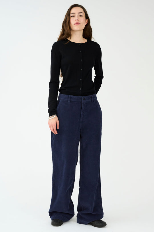 IVY-Augusta French Jeans i eksklusivt navy babyfløjl med høj talje og brede, lige ben.
