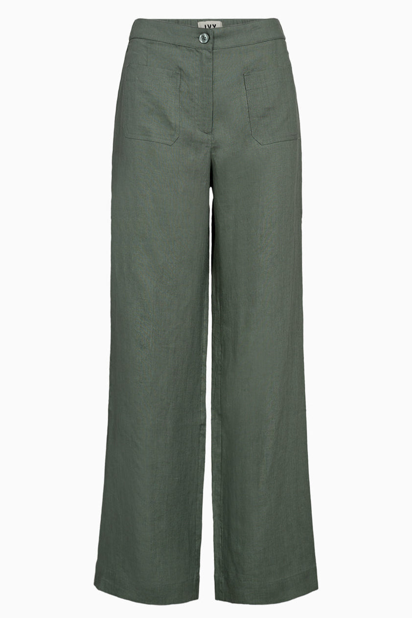 IVY Copenhagen Augusta 70's Linen Pant – højtaljede hørbukser med brede ben, forlommer og klassisk lukning. Let og stilfuld sommerfavorit. Cassandra.dk