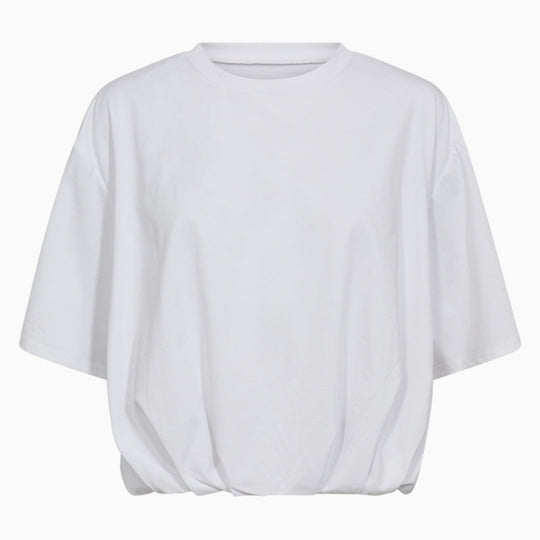 IVY Copenhagen Baily Balloon T-shirt i hvid med oversized pasform og elastisk kant.