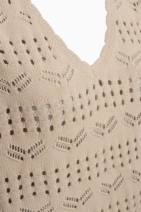 IVY Copenhagen Breeze Crochet tanktop i ecru med V-udskæring.