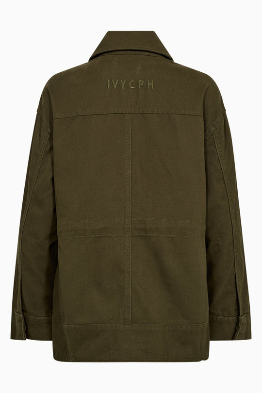 IVY Copenhagen Brooke festival jakke i olive med store lommer og relaxed fit.