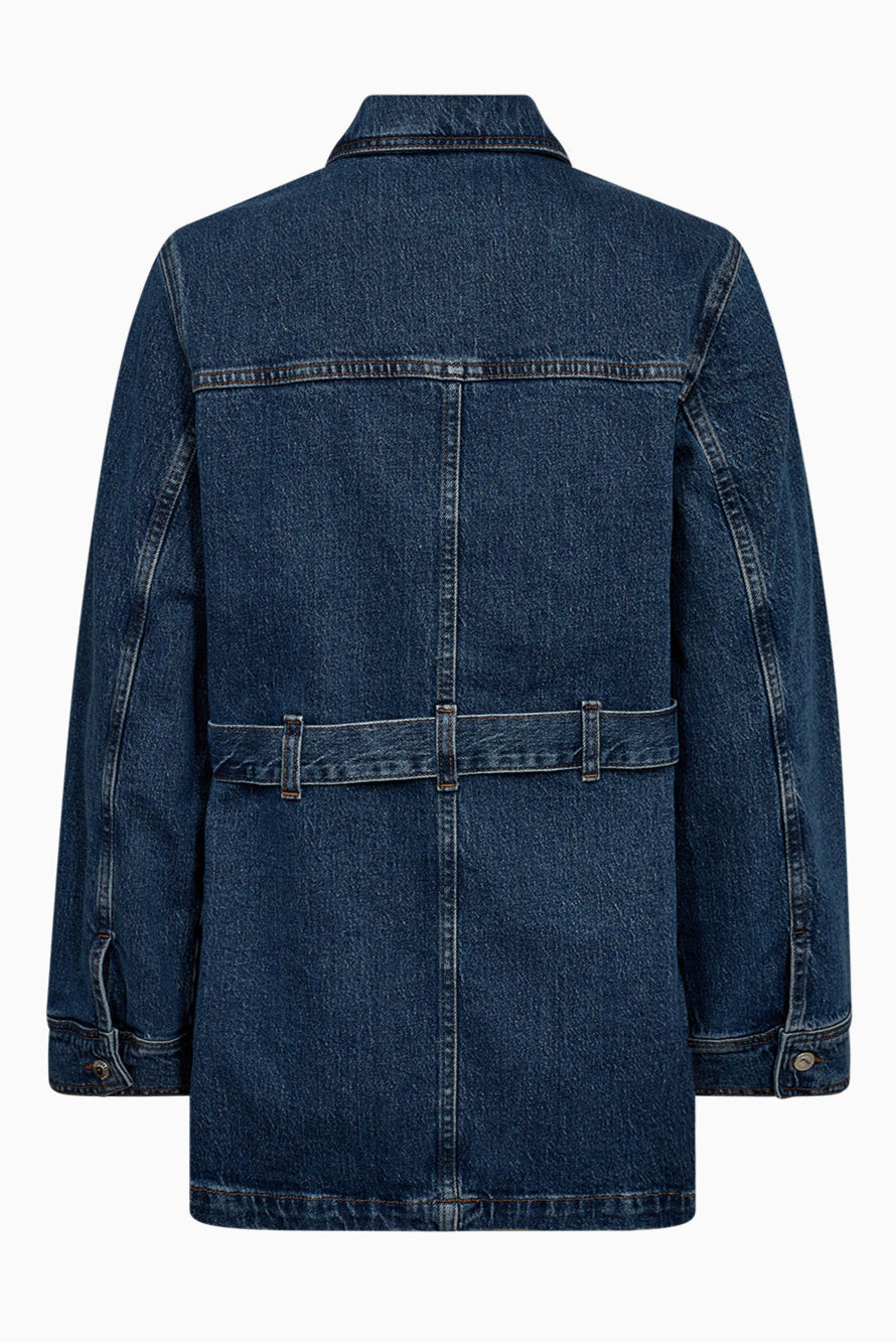IVY Copenhagen Kay Belted Uniform Jacket i vaskbar kraftig denim med justerbart taljebælte og fire lommer. 