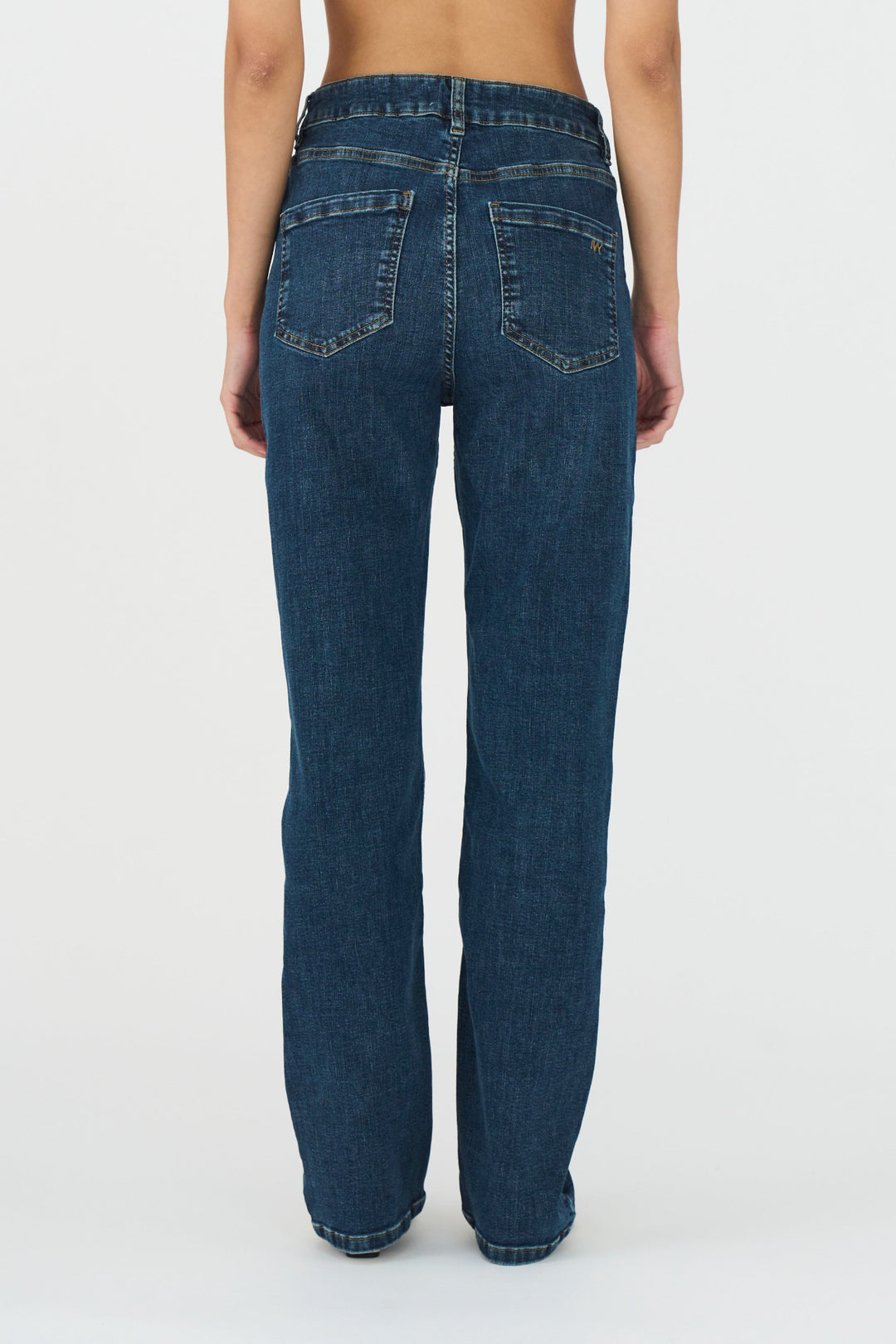 IVY Copenhagen Lulu Jeans – high waist slim straight fit med stretch for komfort og et tidløst look.