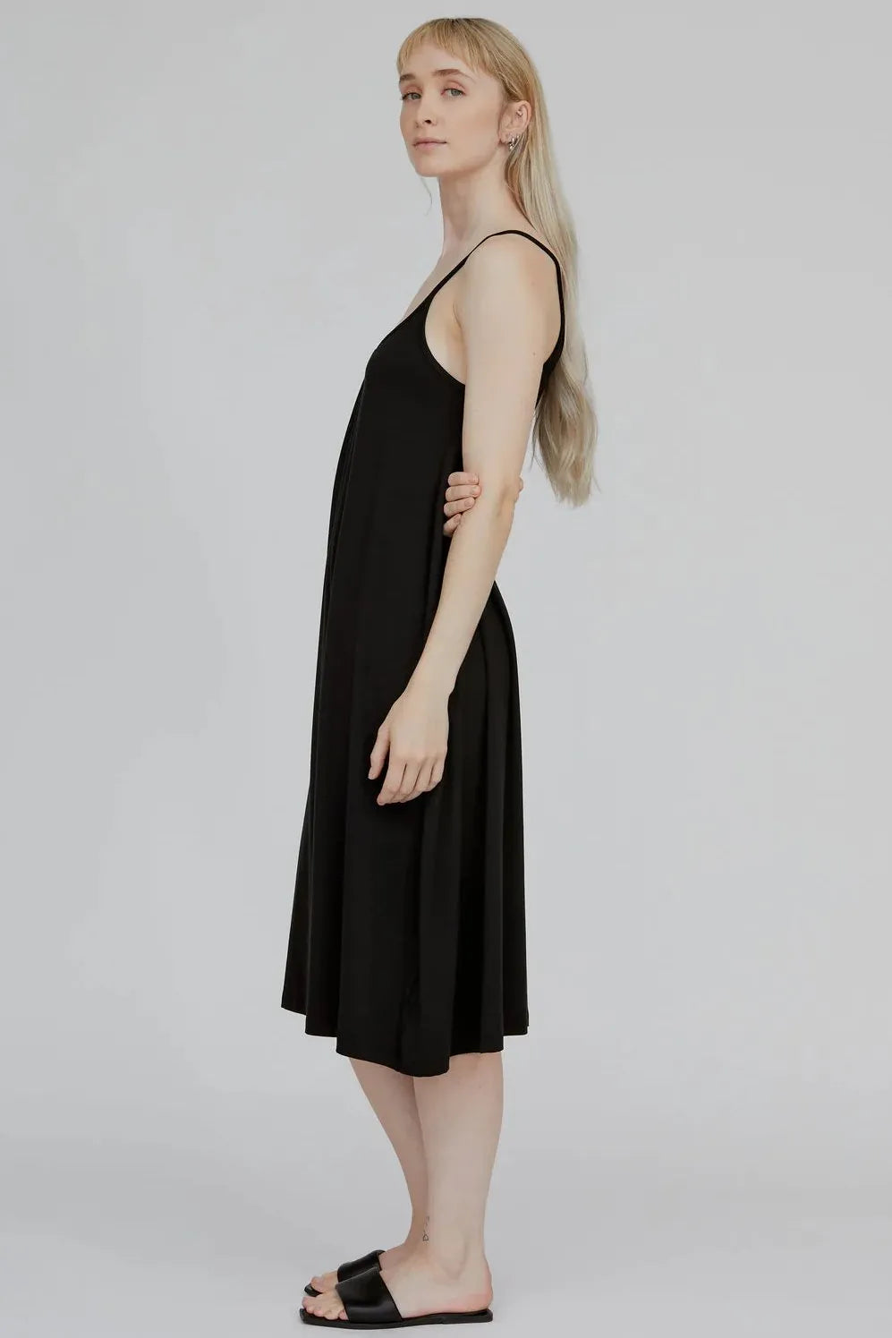 Stropkjole til kvinder | Basic Apparel Jo Strap Dress, black