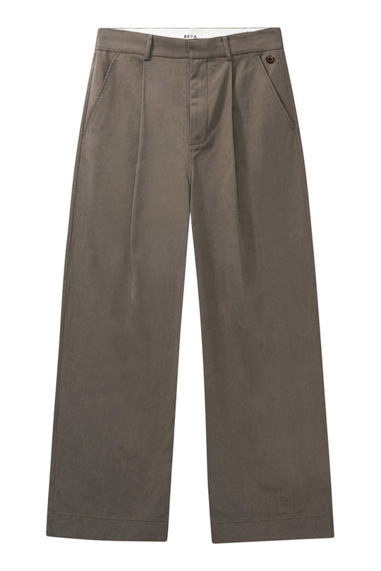 Beta Studios Klara Pants – Herre-inspirerede Bukser i Bomuld og Tencel
