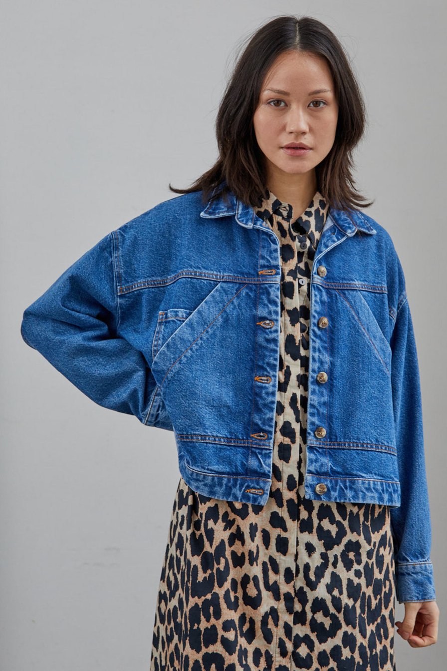 La Rouge Leonora Shirt Dress i Leopard – Stilfuld Kjole med leopardprint