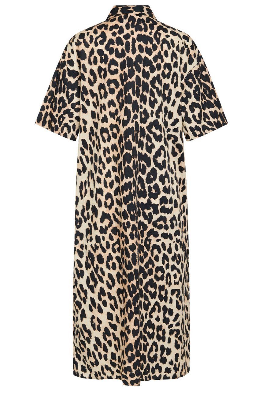 La Rouge Leonora Shirt Dress i Leopard – Stilfuld Kjole med leopardprint