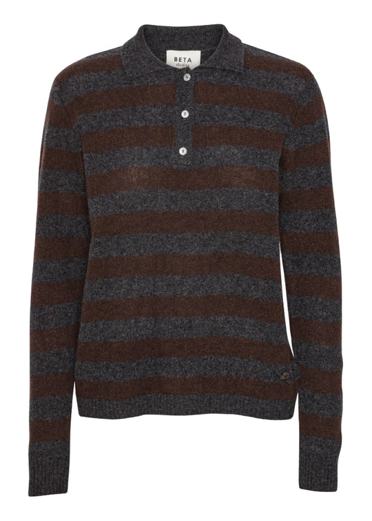 Beta Studios Lizzie Polo Stripes i OEKO-TEX® certificeret cashmere med striber i Anthracite Grey og Coffee Brown.

