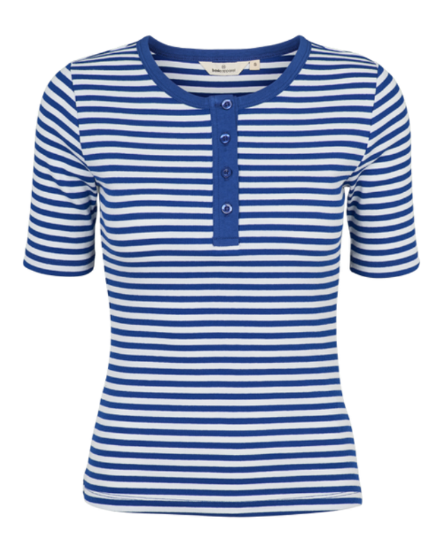 Basic Apparel Ludmilla Stripe T-shirt – stribet T-shirt med knapper og korte ærmer.