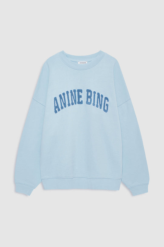 ANINE BING Miles Sweatshirt i pale blue, lyseblå oversized sweatshirt med hvidt ANINE BING-logo på brystet.