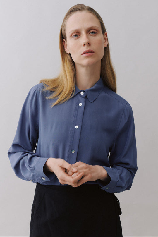 Beta Studios Morgan Silk Shirt – Bering Sea