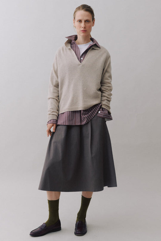 Beta Studios Naya Polo i sand melange i 100% cashmere.