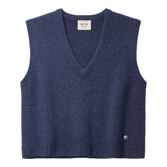 Beta Studios Ninka Vest i indigo i 100% cashmere.
