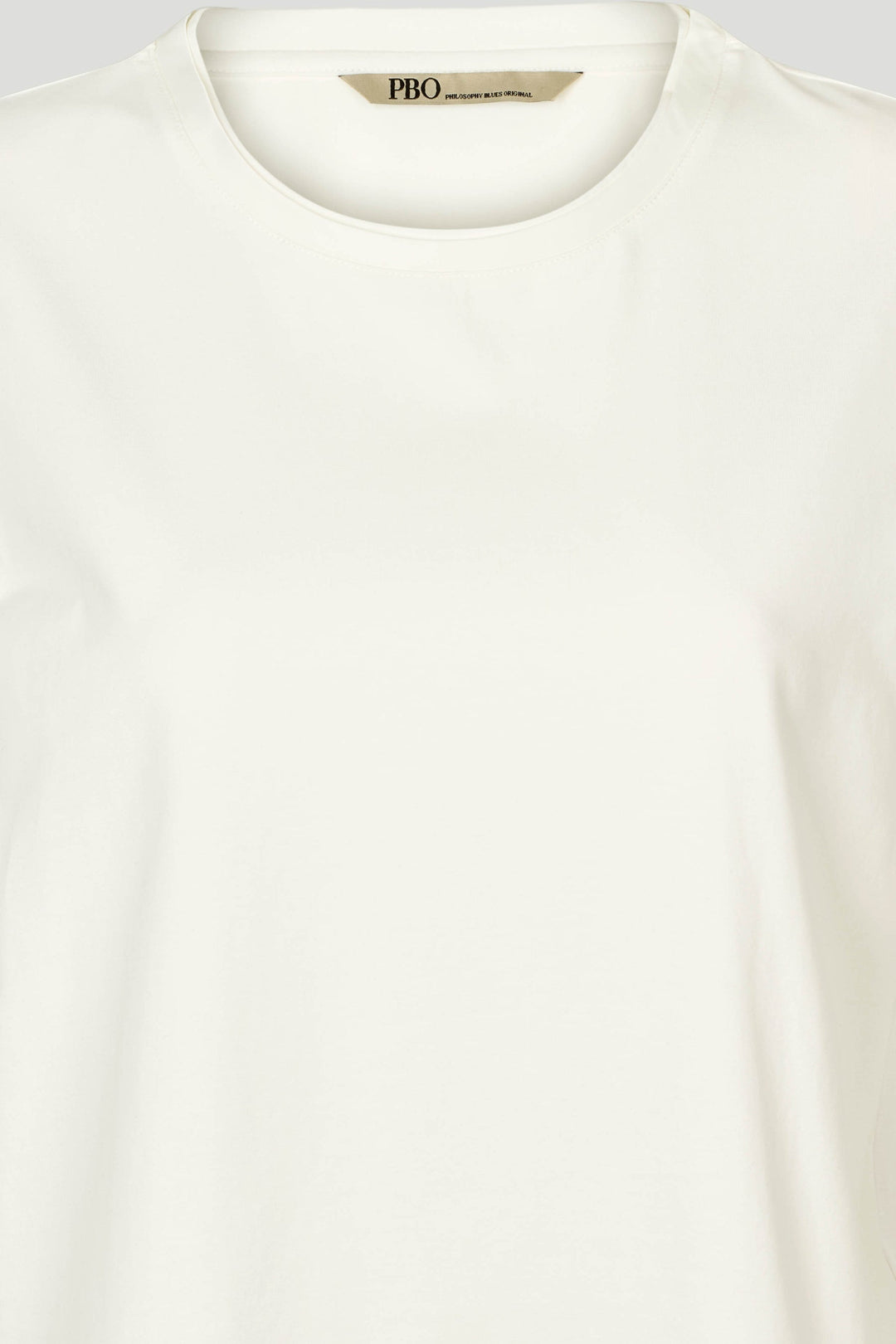 PBO Tina T-shirt i hvid med rund hals og korte ærmer