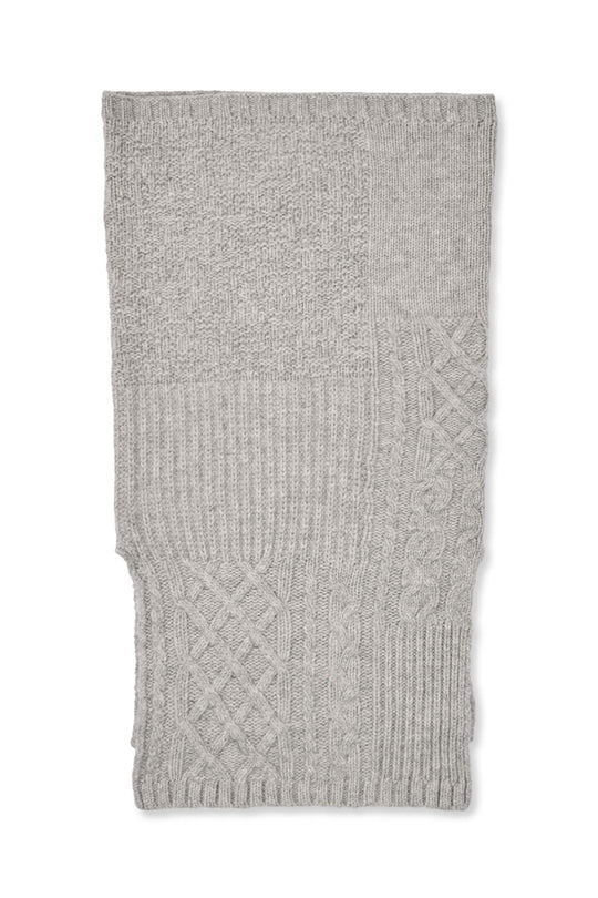 Rabens Saloner Tamy Patchwork Knit halsedisse i lysegrå melange set fra siden