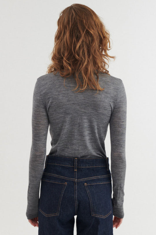 Basic Apparel Rinja LS Tee i Grey Melange set bagfra