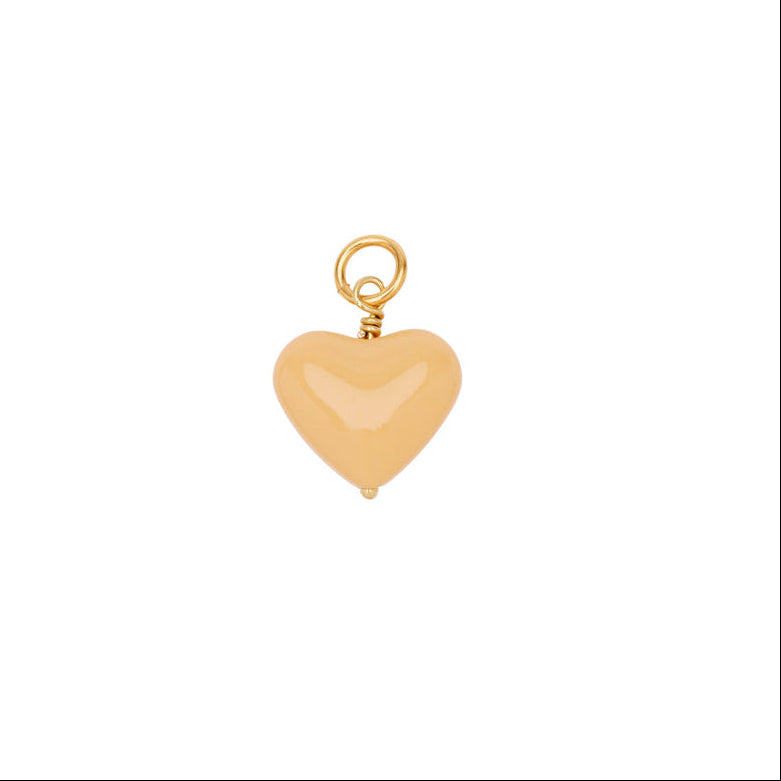 Pico Amore Heart Pendant – delikat vedhæng i glas og 24 karat guldbelagt messing, farve Sun/FG.
