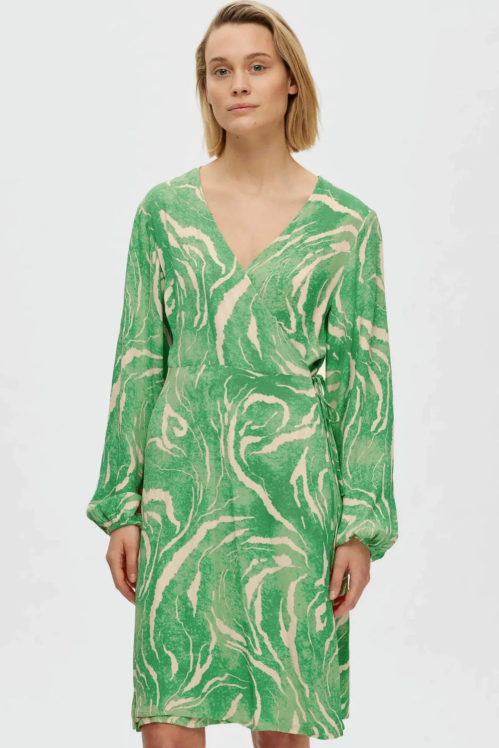 Kjole | Selected Femme Fiola Wrap Dress, absinthe Green