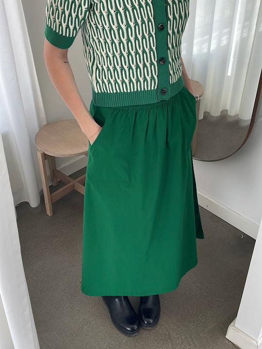 Basic Apparel Silje Long Skirt abundant green – GOTS nederdel i økologisk bomuld.