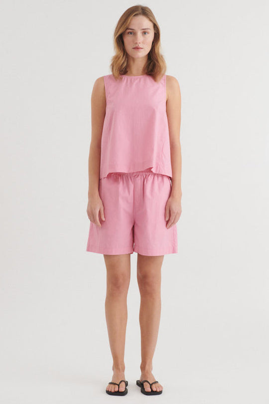 Basic Apparel Silje shorts – lette shorts med elastisk talje og skrålommer.