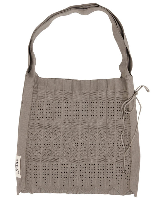Pico Long Rosalia Bag i farven taupe, vævet taske i polyester med en lang rem, velegnet som crossbody taske. 