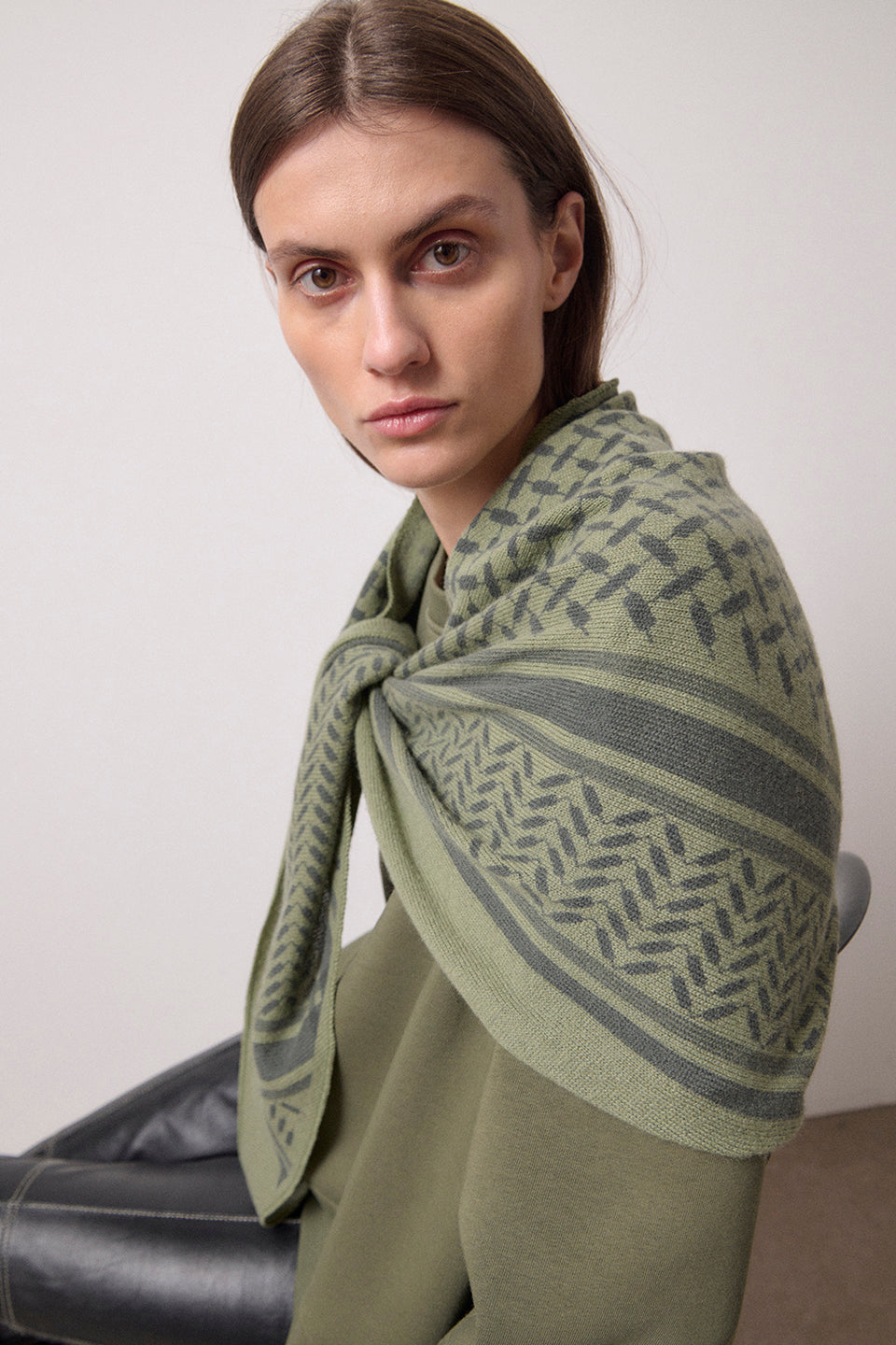 Lala Berlin | Tørklæde | Triangle Trinity cashmere, moss/asphalt