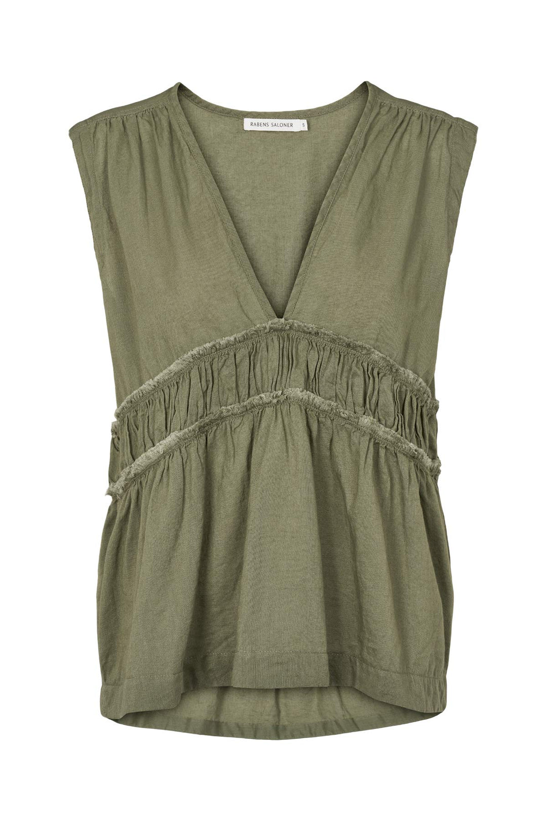 Rabens Saloner Helfred Cotton Top i Raw Lumber – let bomuldstop med feminine detaljer og afslappet pasform.