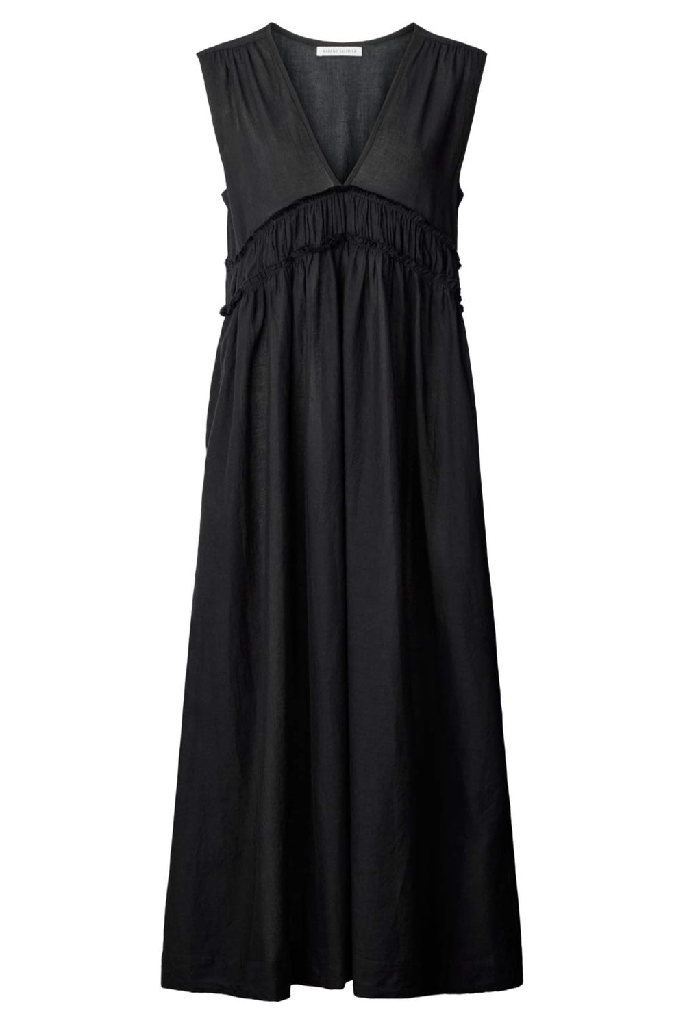 Rabens Saloner Harmonie Cotton Long Dress – en let, ankellang bomuldskjole med V-udskæring og smock-detalje. 