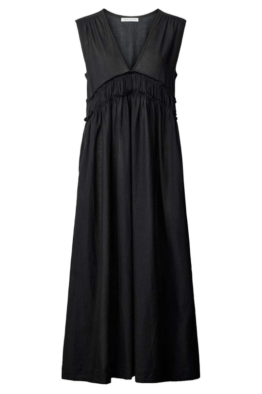 Rabens Saloner Harmonie Cotton Long Dress – en let, ankellang bomuldskjole med V-udskæring og smock-detalje. 