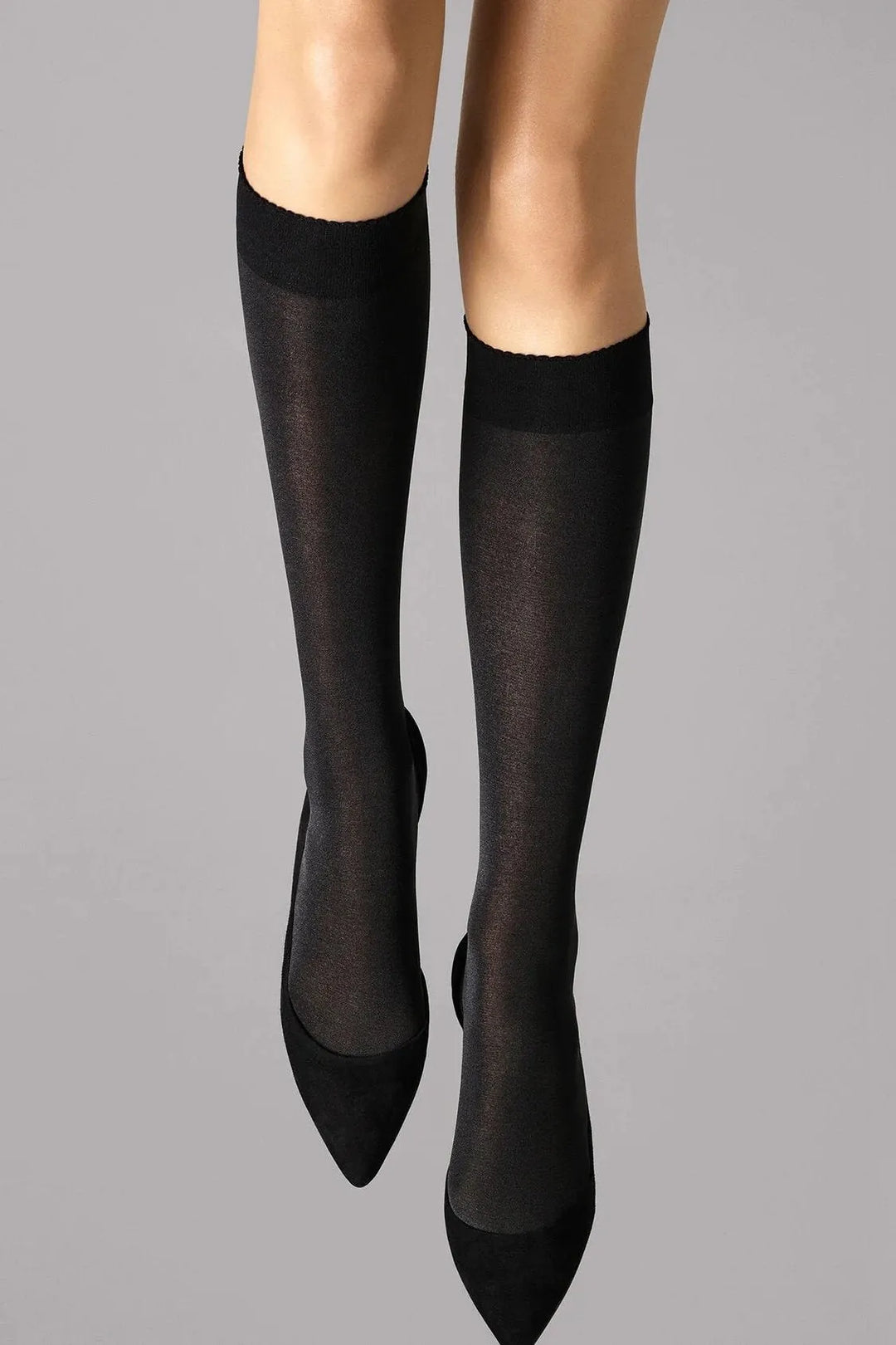 Wolford Velvet de Luxe 50 Knee-Highs, 7005 black