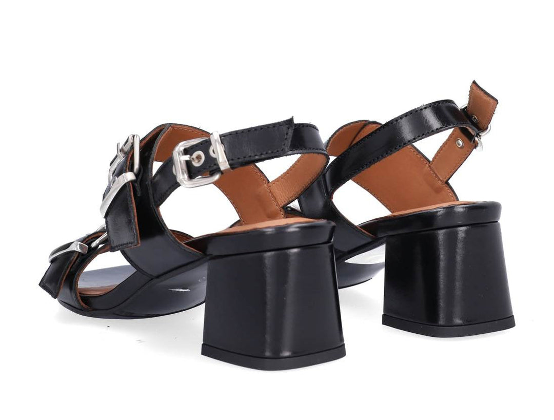 Billi Bi A9635 sandal i black calf – sandal med blokhæl, brede stropper og sølvspænder.