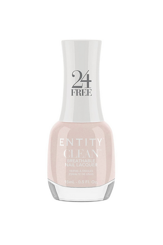 Entity Clean neglelak med Ultra Clean 24-free formel og plejende vitaminer.