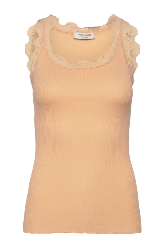 Rosemunde | Silketop | RWBabette SL U-neck Long Lace Top, 5205 peach fuzz