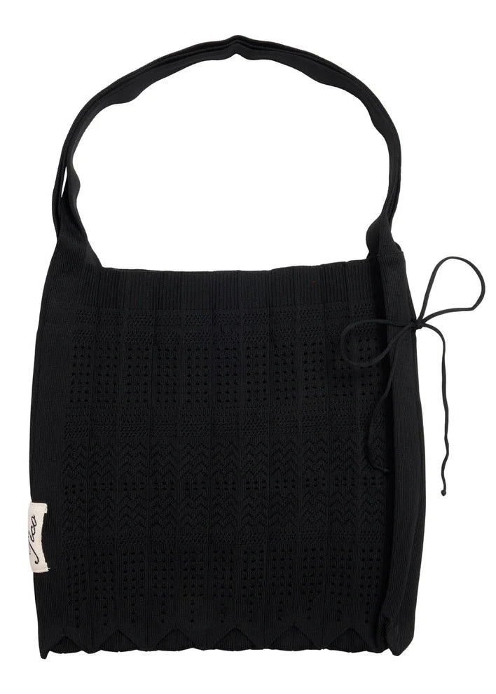 Pico Long Rosalia Bag i sort, vævet taske i polyester med en lang rem, velegnet som crossbody taske.