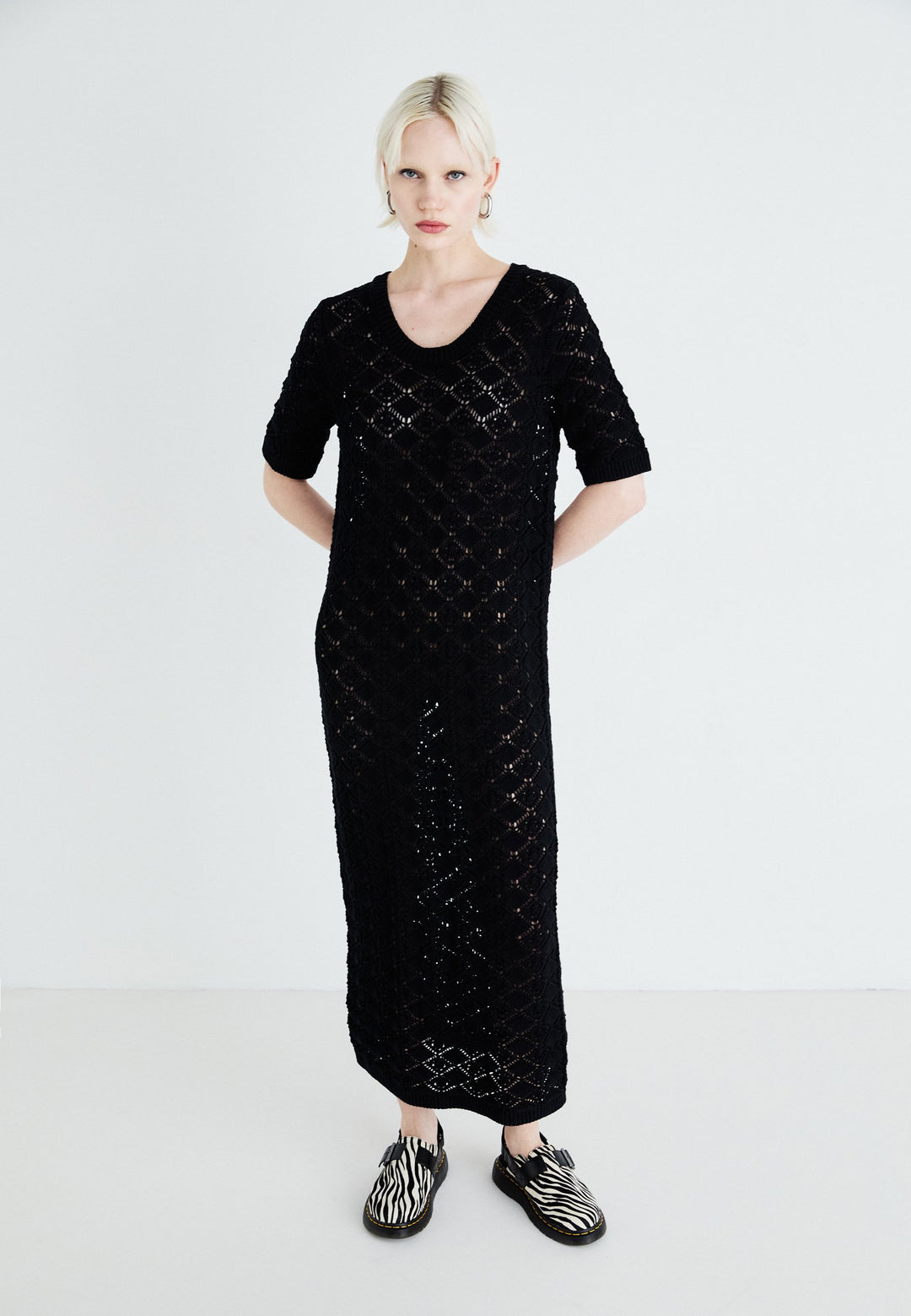 Selected Femme Fina Long Knit Structure Dress i sort strik.