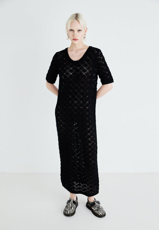 Selected Femme Fina Long Knit Structure Dress i sort strik.