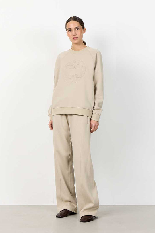 Leveté Room Nuka 15 bukser i island fossil  – sweatpants med elastisk talje og lige ben.