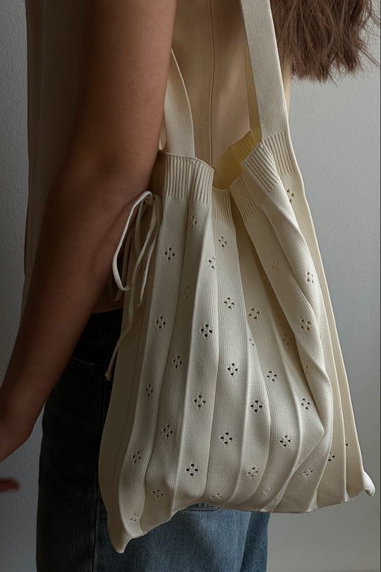 Pico Fleur Bag shopper i ivory med strikket struktur.