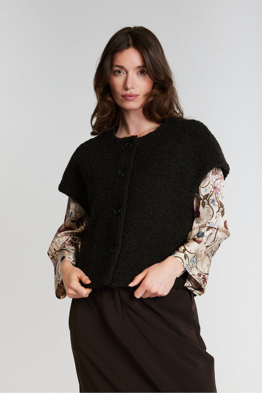 PBO Konia strikket vest i dark brown