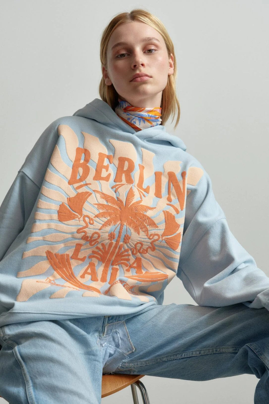 Lala Berlin | Hættetrøje | Hoodie Irina, sunset palm cashmere blue