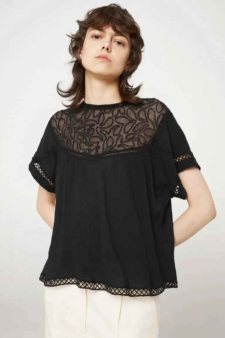 Bluse | POMANDERE Blondedetaljer i 100% bomuld, sort